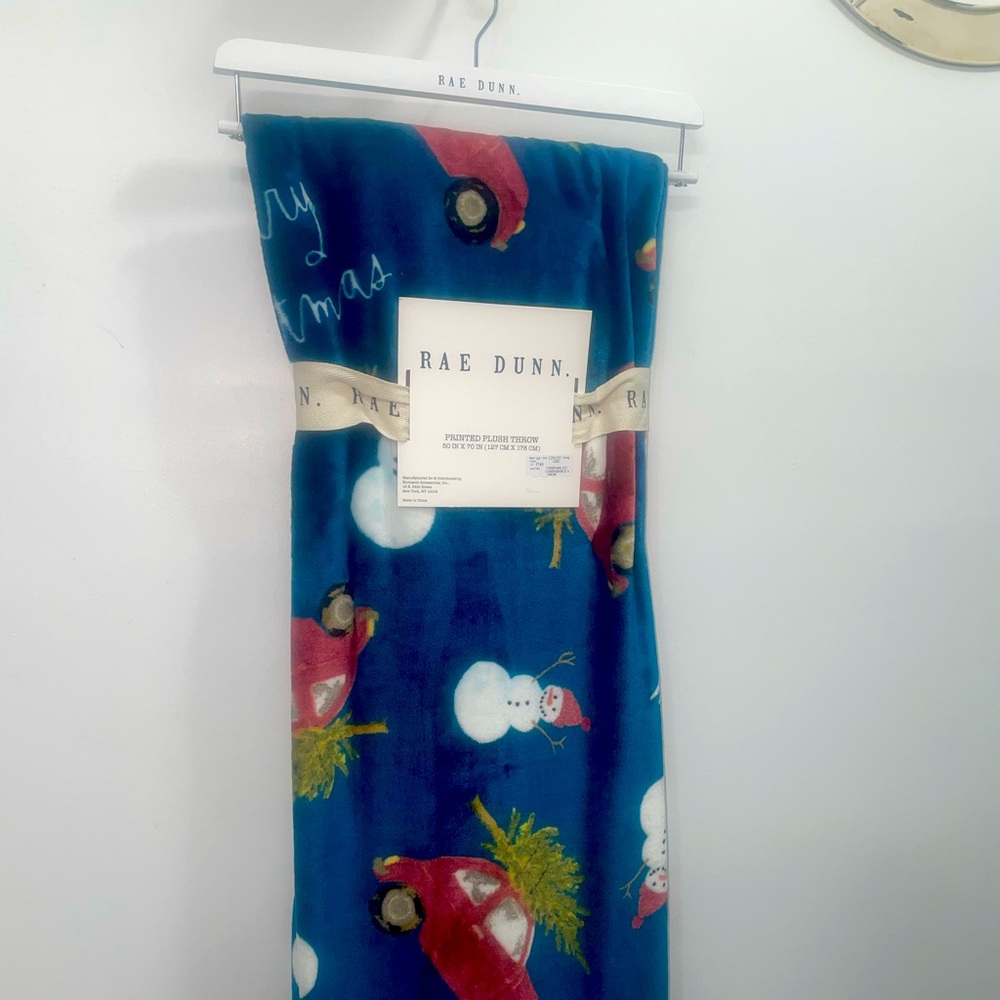 Rae Dunn blanket